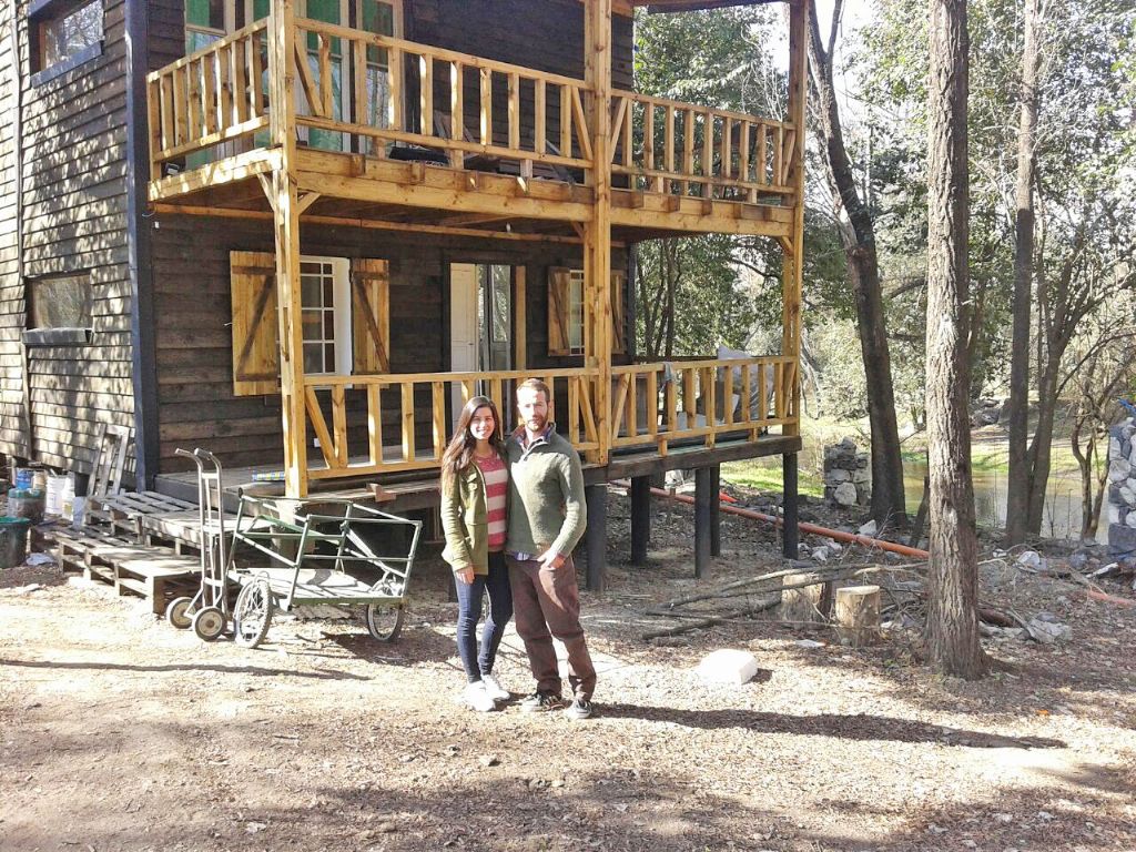Fabricaron su Propia Casa de una Manera Ecológica