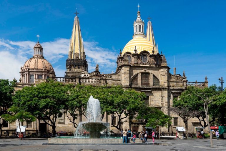 La Organización de la Naciones Unidas (ONU) afirma que la población urbana creció 2,000 millones de habitantes en los últimos 40 años y se estima que para el 2030 incrementará 3,000 millones más, por lo que las zonas urbanas representarán 2 tercios de la población mundial. En China, por ejemplo, el 50% de su población habita en […]
